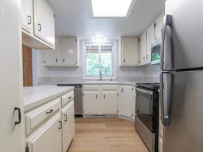 853 N Gossett Pl, Unit 853 in Boise, ID - Building Photo - Building Photo