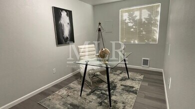 1700 Lake Park Dr SW in Tumwater, WA - Building Photo - Building Photo