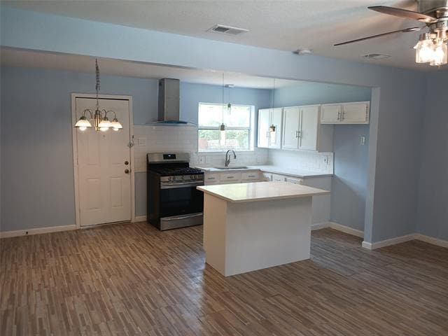 property at 4418 Sherwood Dr