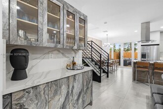 7852 NW 116 Pl in Medley, FL - Building Photo - Building Photo