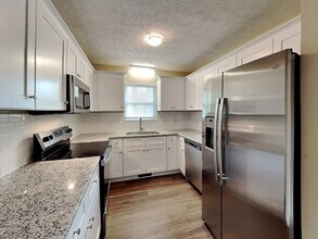 126 Cartway Ln in Statesville, NC - Building Photo - Building Photo