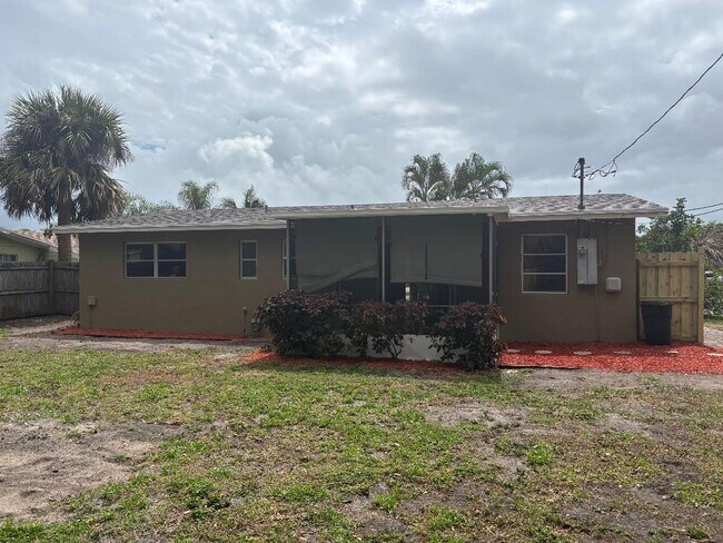 301 Cherry St in Palm Beach Gardens, FL - Building Photo - Building Photo