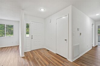 1 Ramsey Dr in Bella Vista, AR - Building Photo - Building Photo