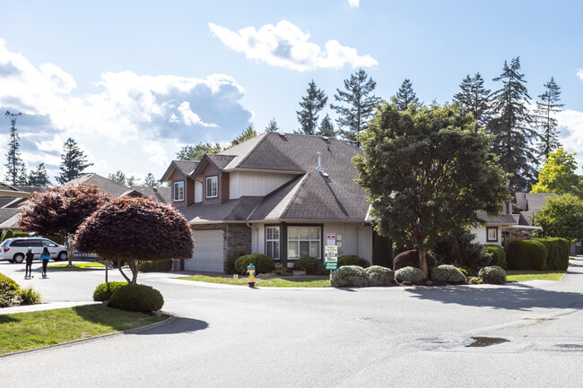 6887 Sheffield Way in Chilliwack, BC - Building Photo - Building Photo