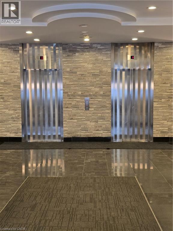 135 James St S in Hamilton, ON - Building Photo - Building Photo