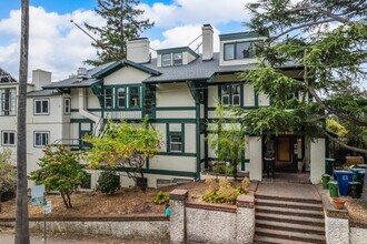 Casa Zimbabwe in Berkeley, CA - Building Photo - Building Photo