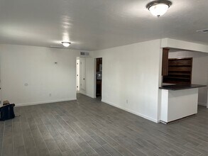 5455 S 6th Ave in Tucson, AZ - Foto de edificio - Building Photo