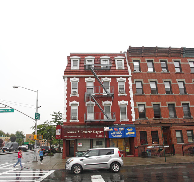 134 Norman Ave in Brooklyn, NY - Building Photo - Building Photo