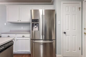 7908 Portland Trail in Austin, TX - Building Photo - Building Photo