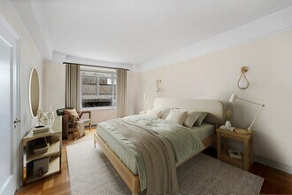25 Central Prk W in New York, NY - Building Photo - Building Photo
