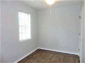 111 Timber Ln in Summerville, SC - Building Photo - Building Photo