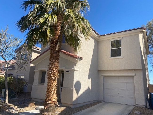 668 Magrath St in Las Vegas, NV - Building Photo - Building Photo