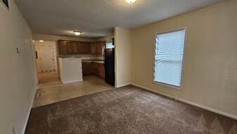 1106 Park St in Salina, KS - Building Photo