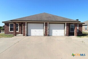 2915 Sunflower Trail, Unit A in Copperas Cove, TX - Building Photo