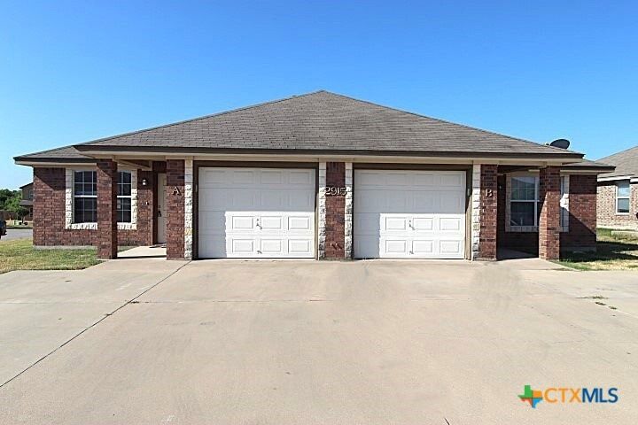 2915 Sunflower Trail, Unit A in Copperas Cove, TX - Building Photo