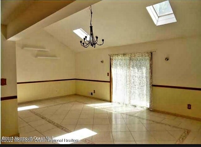 319 Church St in Belford, NJ - Building Photo - Building Photo