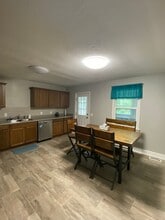 1121 S Kilbourne Rd in Columbia, SC - Building Photo - Building Photo