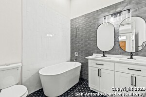 311 Belmont in San Antonio, TX - Building Photo