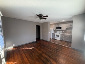 635 S 3rd St in Salina, KS - Foto de edificio - Building Photo