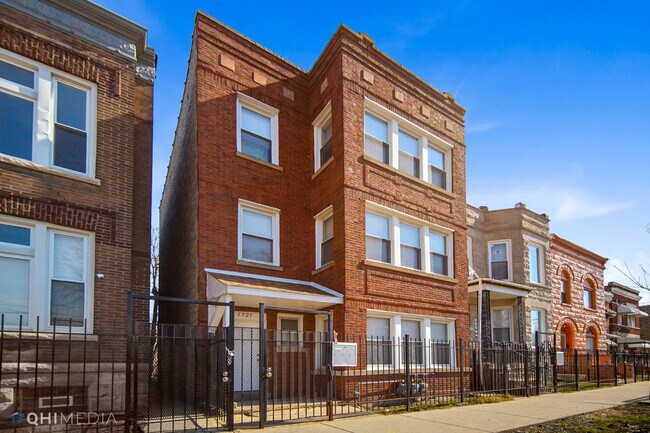 1921 S Trumbull Ave in Chicago, IL - Building Photo - Building Photo