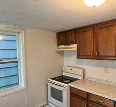 2-322 E Broad St in Hazleton, PA - Building Photo - Building Photo