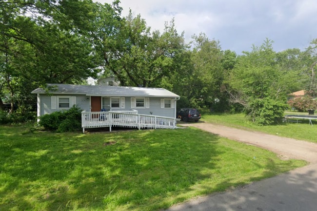 property at 2634 SE Massachusetts Ave