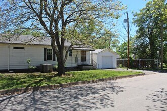 1379 Dalton St in Alcoa, TN - Building Photo - Building Photo