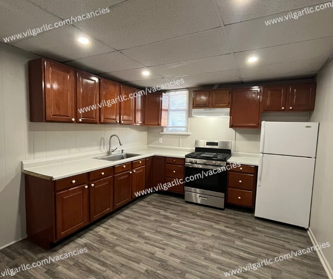 3940 Deodar St in East Chicago, IN - Building Photo - Building Photo