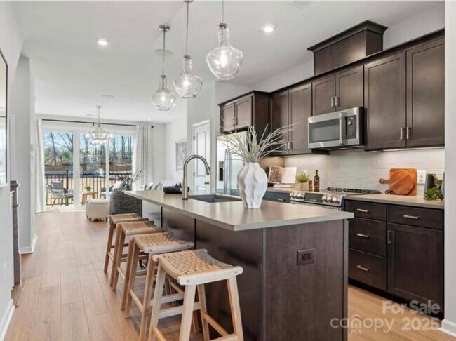 5624 Kingspan Dr in Charlotte, NC - Building Photo - Building Photo