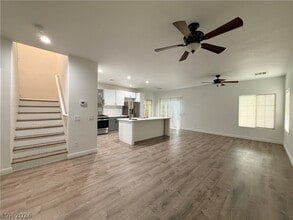 9621 Sharp Horn Ct in Las Vegas, NV - Building Photo - Building Photo