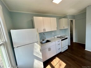 206-208-208 W Main St in Port Jervis, NY - Building Photo - Building Photo