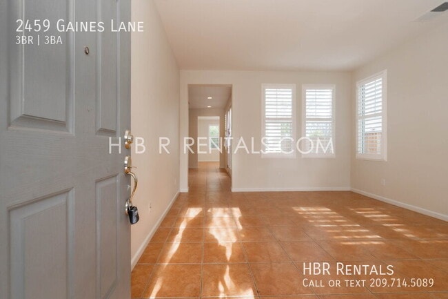 2459 Gaines Ln in Tracy, CA - Building Photo - Building Photo