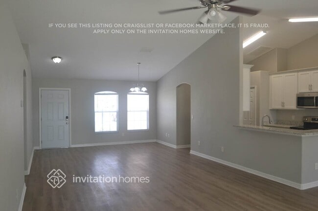 11605 Lake Dr in Leesburg, FL - Building Photo - Building Photo