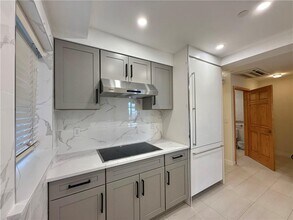 143 Bay 31st St in Brooklyn, NY - Foto de edificio - Building Photo