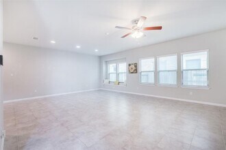658 Nautical Lp in Kyle, TX - Building Photo - Building Photo