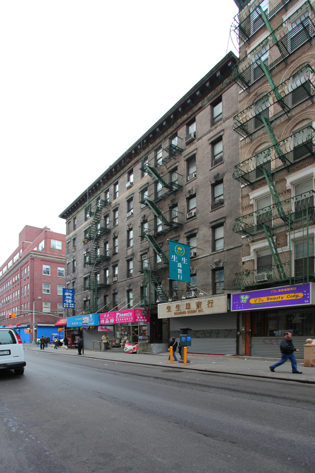 58-60 Elizabeth St in New York, NY - Foto de edificio - Building Photo