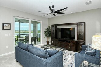 12180 Wellen Golf St in Venice, FL - Building Photo - Building Photo