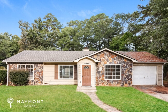 property at 2995 Valley View Cir