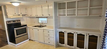 4641 Orange Blossom Dr in Zephyrhills, FL - Building Photo - Building Photo