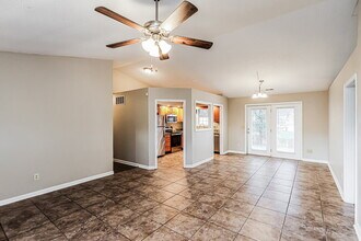 3421 Morgan Trail in Jeffersonville, IN - Foto de edificio - Building Photo