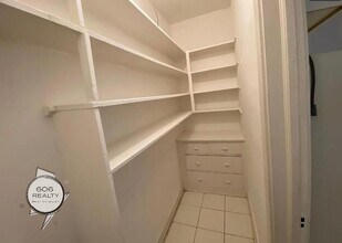 4503 N Troy St, Unit 2 in Chicago, IL - Building Photo - Building Photo