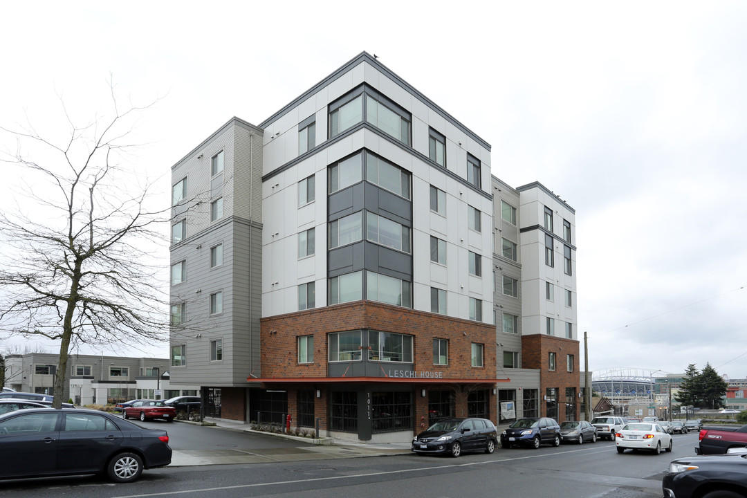 Leschi House in Seattle, WA - Building Photo