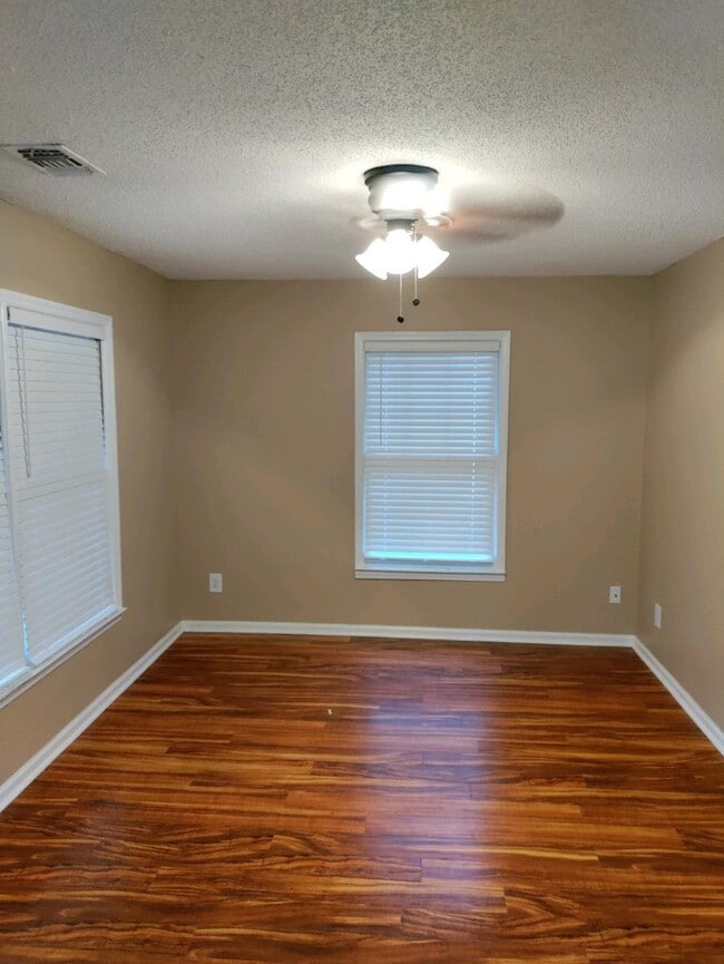 631 W 40th St in Savannah, GA - Building Photo - Building Photo