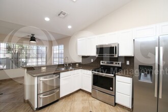 432 W Silver Creek Ct in Gilbert, AZ - Building Photo - Building Photo