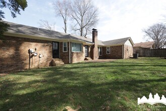 5853 Fox Lair Ave in Memphis, TN - Building Photo - Building Photo