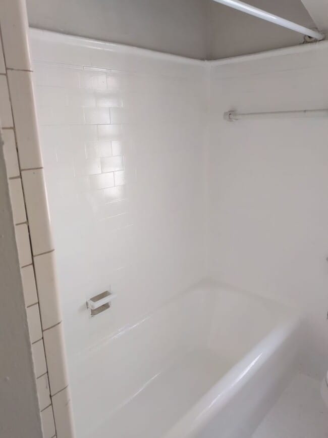 property at 3311 W Grand St