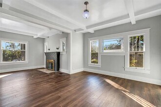 7327 1st Ave N in St. Petersburg, FL - Building Photo - Building Photo