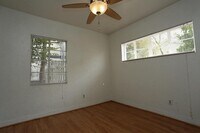 5611 Jackson St photo'