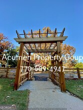 536 College St in Hapeville, GA - Building Photo - Building Photo