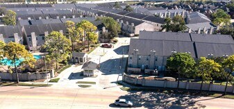 2984 Holly Hall St in Houston, TX - Building Photo